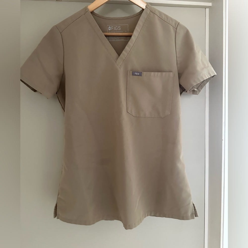 Figs Sandstone Scrub Top